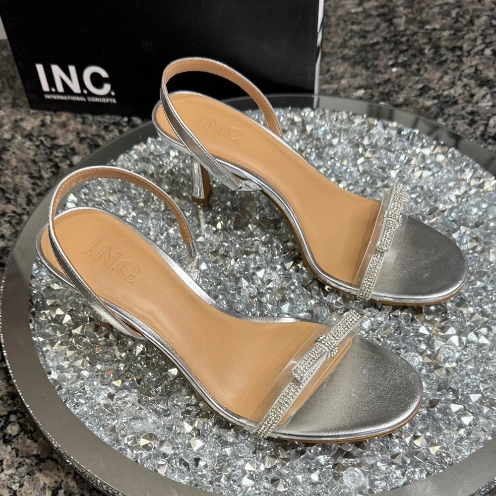 INC International Concepts Shimmering metallic Silver kitten Heels NEW 7.5